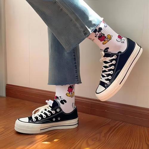 低帮帆布鞋袜子搭配指南 适合不同场合的选袜技巧-美派服饰网(图3)