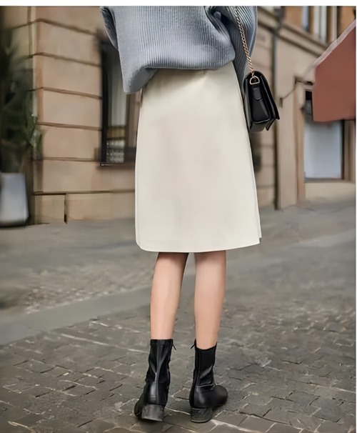 米白色A字裙搭配技巧：打造清新优雅造型-美派服饰网(图3)