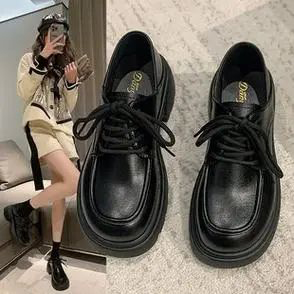 女士黑色皮鞋穿搭指南：百搭方案解析-美派服饰网(图2)