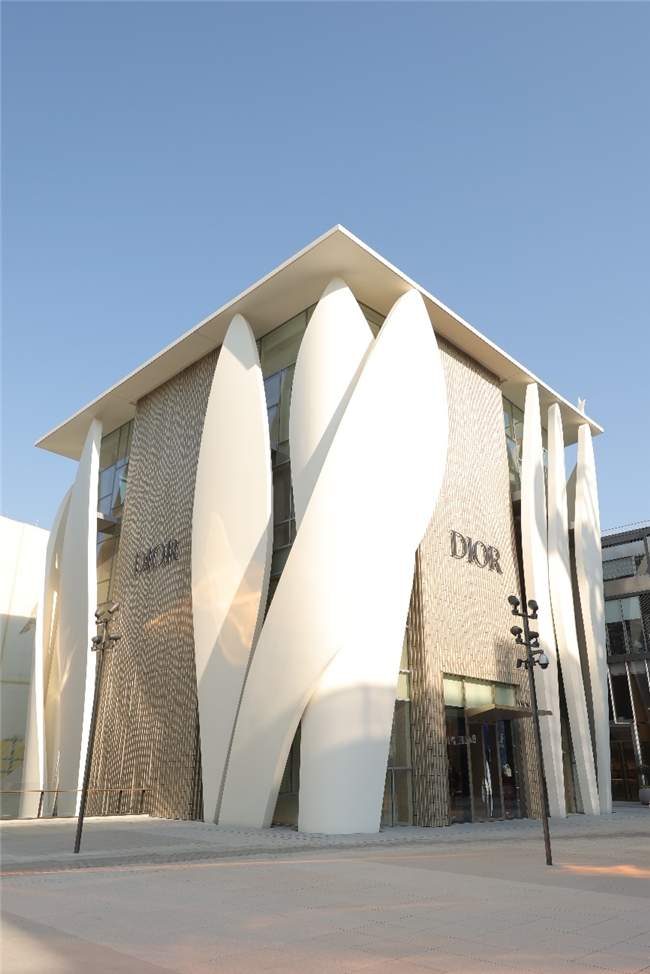 北京迪奥之家建筑艺术诠释奢侈时尚魅力-美派服饰网(图3)