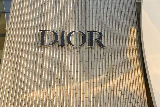 北京迪奥之家建筑艺术诠释奢侈时尚魅力-美派服饰网(图9)