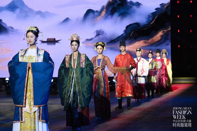中山特级服装集群升级 传统与现代创新融合-美派服饰网(图10)
