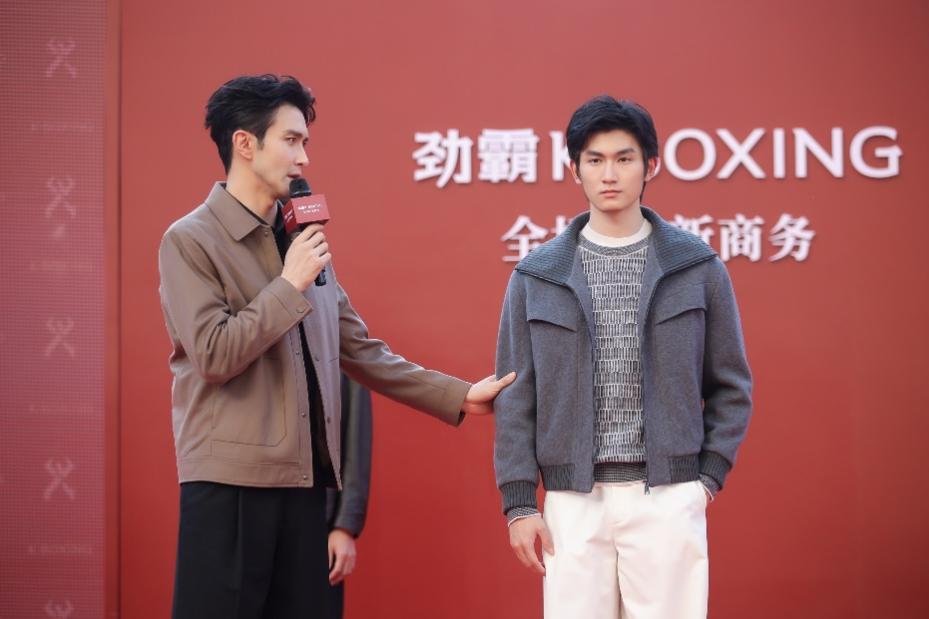 高伟光诠释劲霸45周年全场景新商务设计美学-美派服饰网(图6)