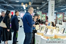 非遗技艺邂逅现代设计 传统文化焕发新生机-美派服饰网(图10)