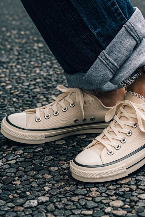 男款帆布鞋搭配指南：经典款与潮装的百搭法则-美派服饰网(图3)