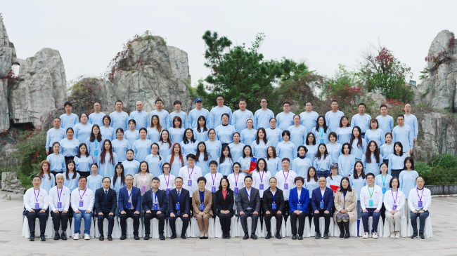 纺织面料设计师竞赛：纹样创新与文化传承深度融合-美派服饰网(图18)