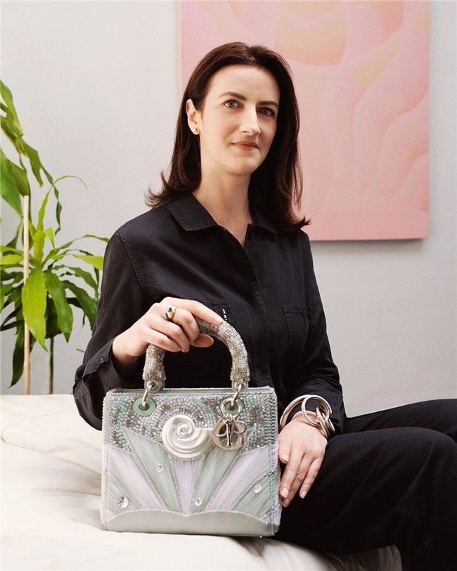 Dior Lady Art#10 艺术家限量系列展亮相上海-美派服饰网(图2)