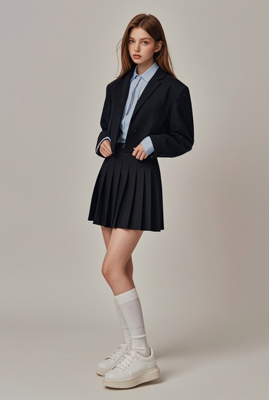 白色板鞋百搭技巧：四款经典造型轻松驾驭-美派服饰网(图2)