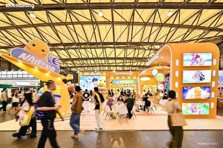 奶龙携新IP亮相CLE中国授权展，萌力全开点亮上海(图2)