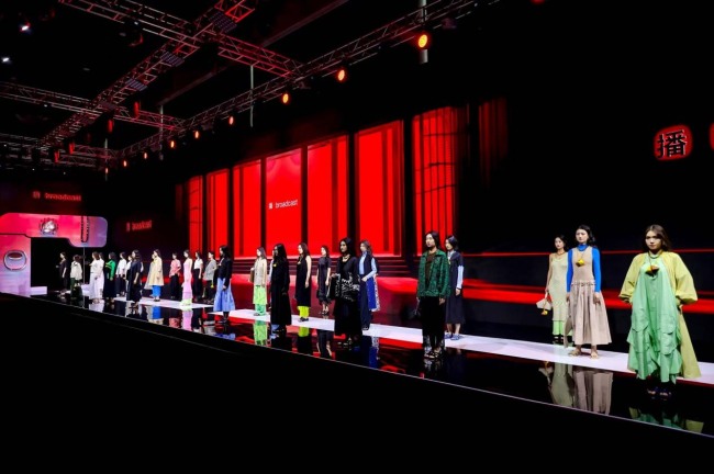 GTG2025｜时尚红飘带 女装新势力(图9)