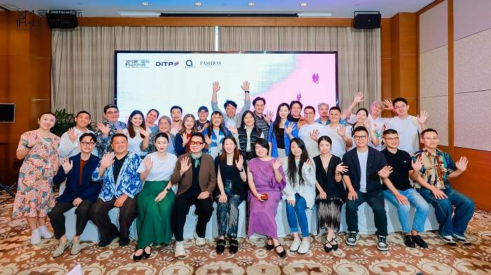泰国设计“登鹭” 中泰时尚共舞 ――2025厦门国际时尚“厦门・泰时尚”开启中泰交流新篇章(图8)