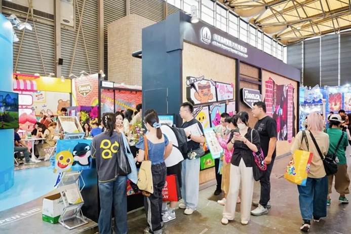 杉百品牌重磅亮相2025CLE中国授权展，双IP矩阵开启商业新纪元(图5)