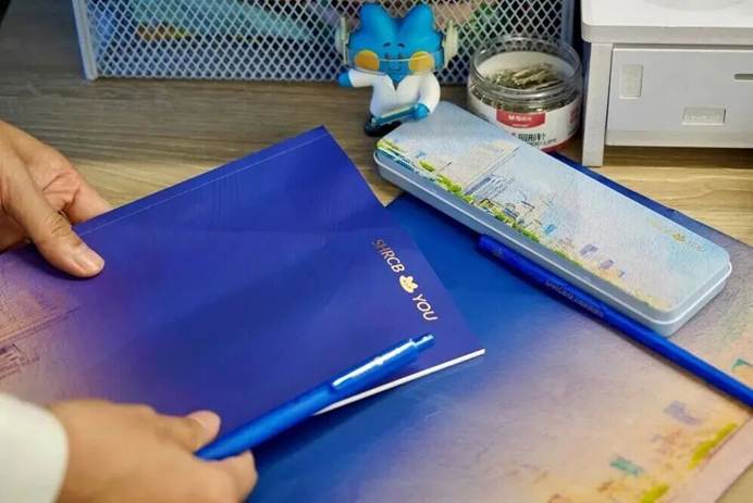 跨界融合，笔绘新篇：中华铅笔闪耀2025CLE授权展(图11)