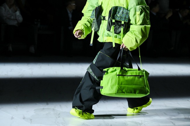 盛泽纺织业领航设计创新开启时尚新篇章-美派服饰网(图6)