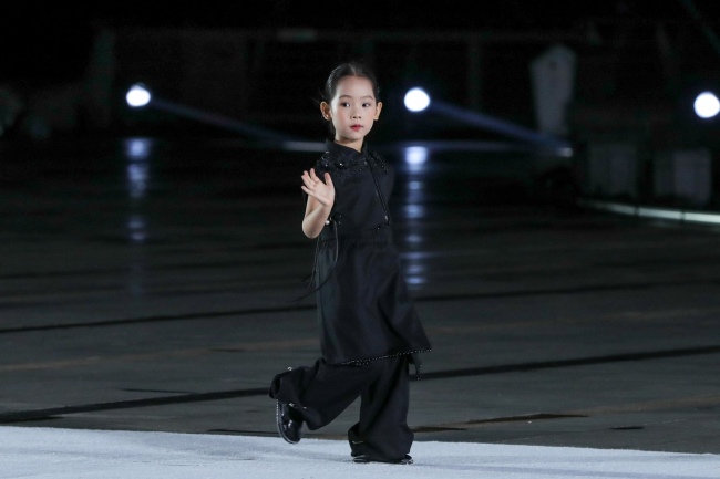 苏州湾融合传统与现代诠释当代时尚趋势-美派服饰网(图10)