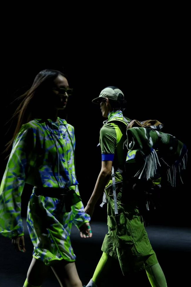 科技守护生活的设计宣言-美派服饰网(图3)