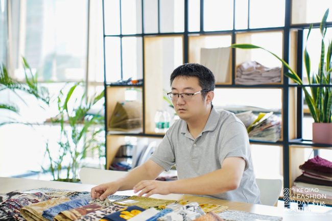 时尚创意设计与产业融合典范：柯桥面料企业发展新路径-美派服饰
