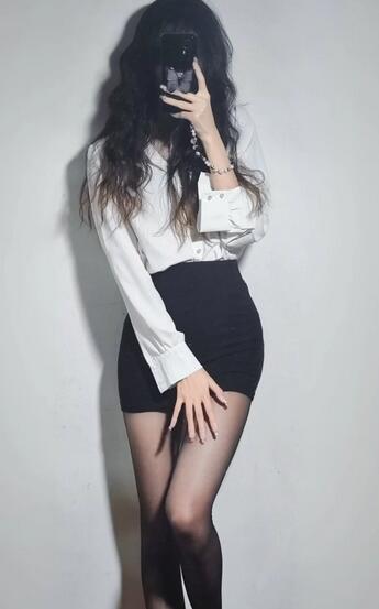 黑色包臀裙搭配经典技巧-美派服饰网(图5)