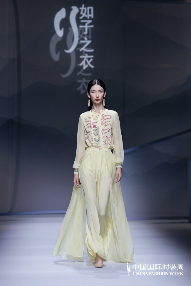 新中式高级定制诠释传统与现代融合， 愿系列引领时尚新风尚-美派服饰网(图4)