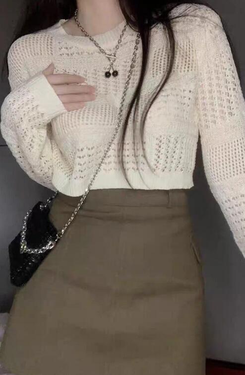 长袖短裙混搭技巧 多种风格打造优雅与休闲-美派服饰网(图2)