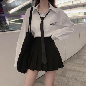 学院风衬衫搭配指南：裤子选择全解析-美派服饰网