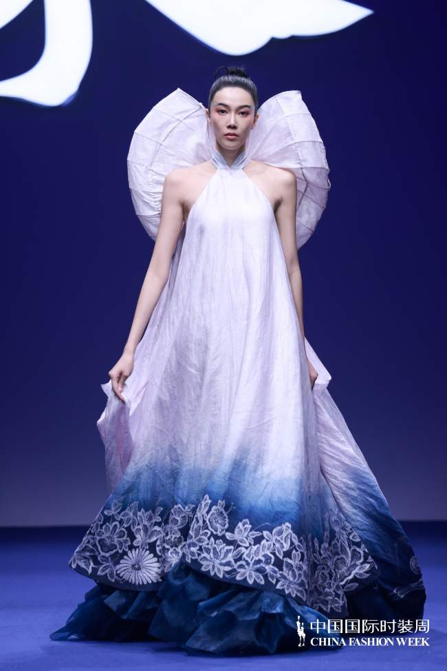 非遗邂逅科技，成昊蝶系列破茧成蝶-美派服饰网(图7)